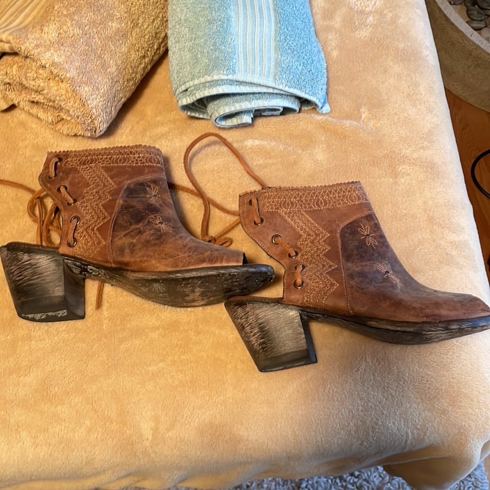 Sundance Booties - Picture 2 of 3